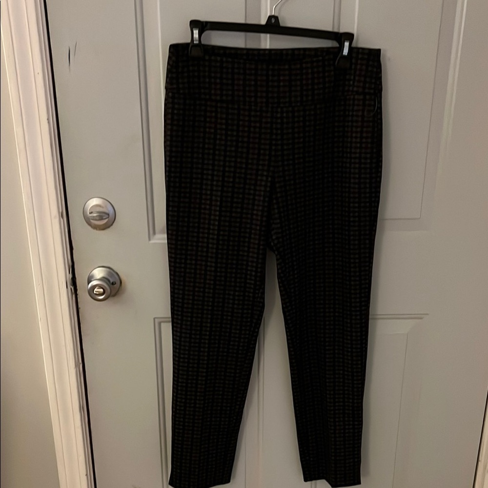 Zac & Rachel Chic Black Patterned Pants